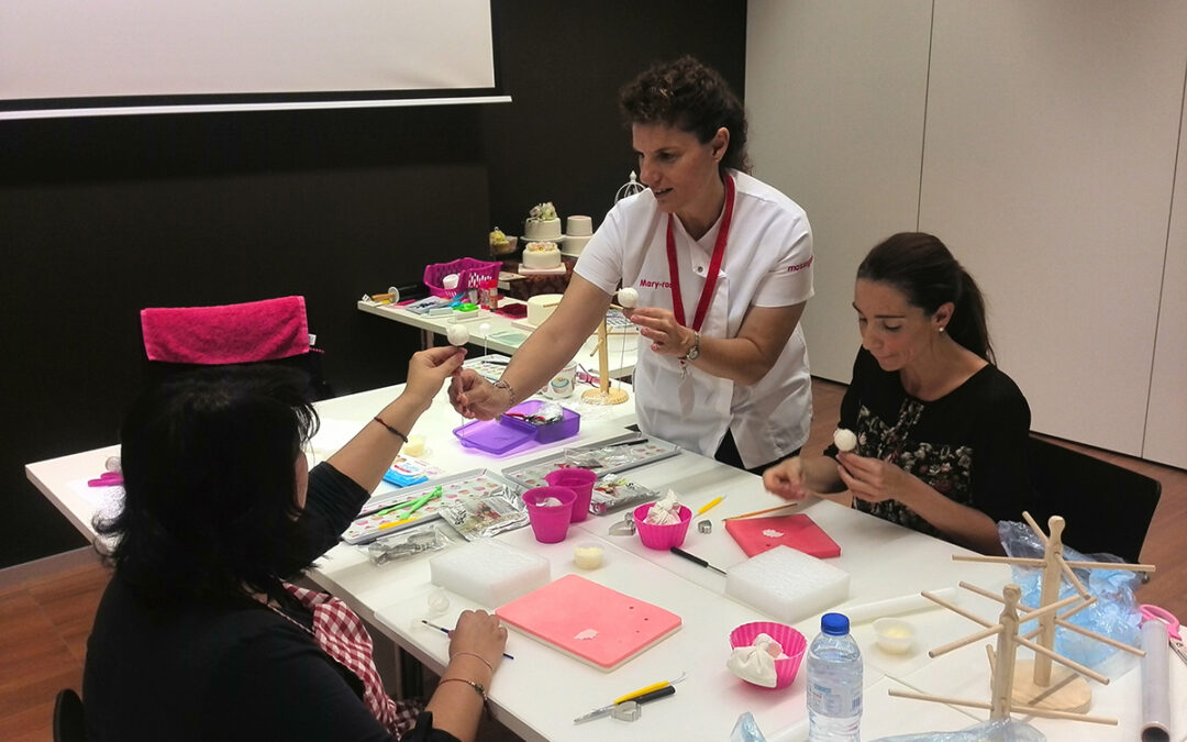 Tallers per a infants i un concurs professional, principals novetats de la 2a edició de la fira CupcakeReus